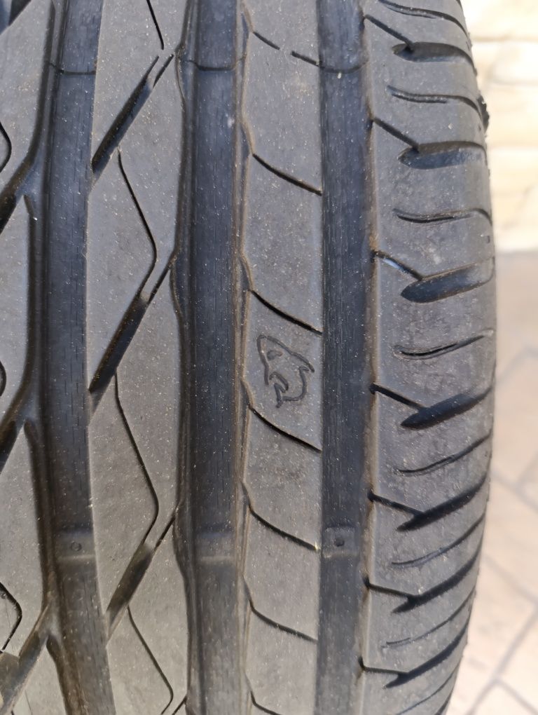 Летни гуми UNIROYAL 225/60/15