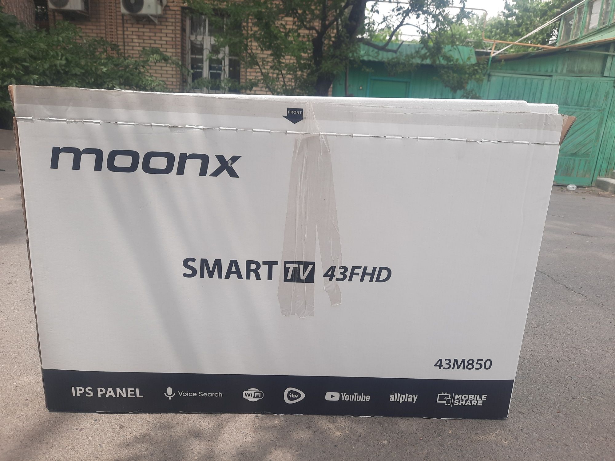 Срочно продам телевизор moonx 43 дюмов смарт  гарантия 3года есть