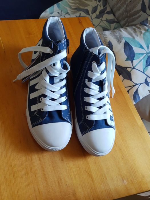 Модерни маркови кецове , подходящи за ежедневието