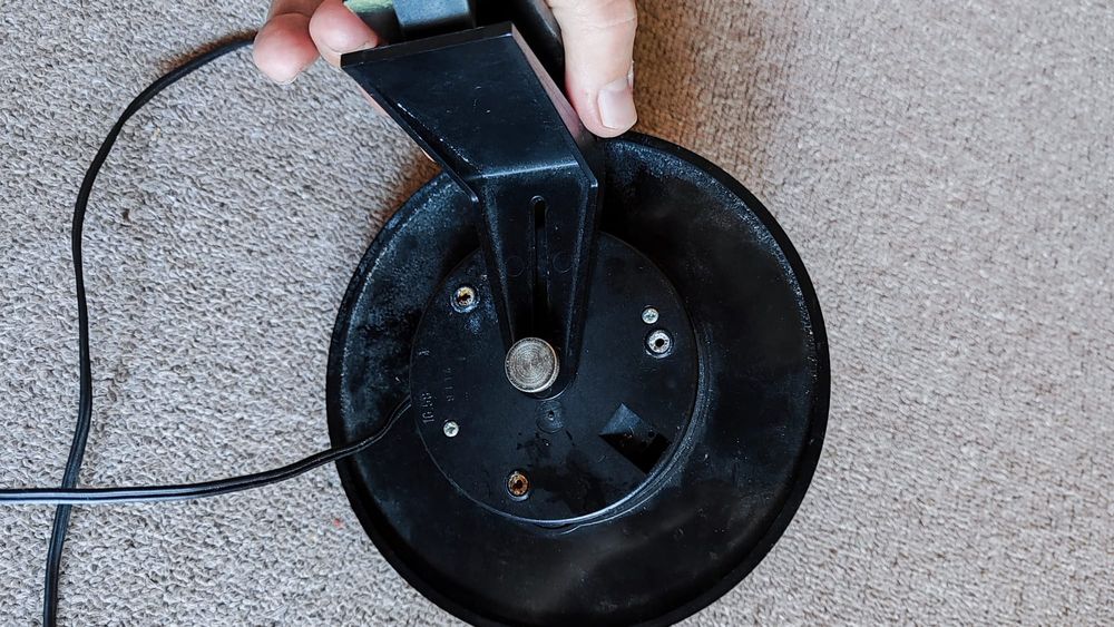 Hranitor automat acvariu