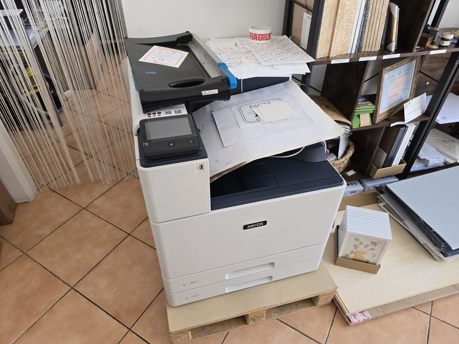 Afacere de vanzare - Centru de print si personalizari + invitatii