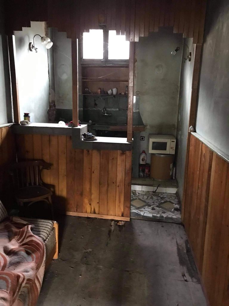 Продава се Къща в Дупница - 240 кв.м за 113 €/кв.м - Снимка #3
