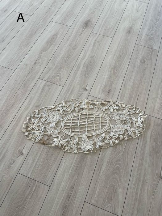 Față de masă cusuta manual, stergar si macrameuri cusute manual