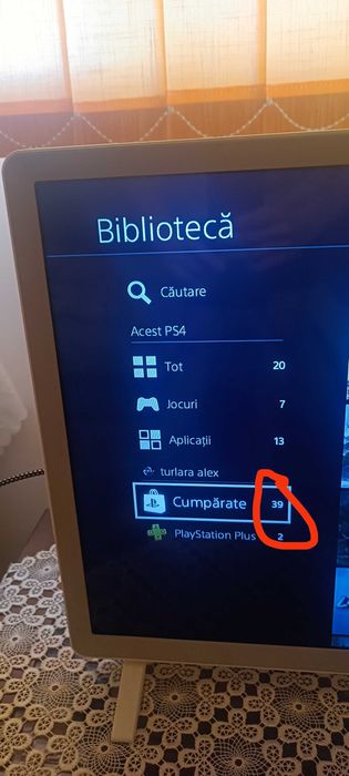 Vând PS4 Se vinde fără controler dar am unul dar e stricat