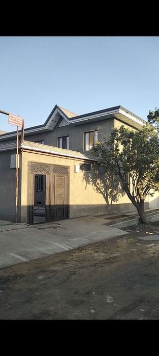 Nazarbek Tekistilda 2 sotix 2 qavat 6 honali  uy sotiladi 53000$