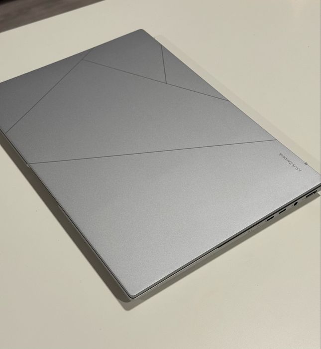 ASUS Zenbook S 14 OLED – Ca Nou, 32GB, 1TB , ULTRA 9