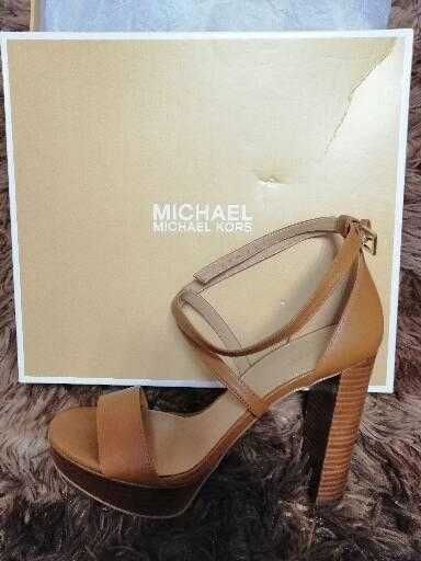 Продам босоножки Michael Kors, р38