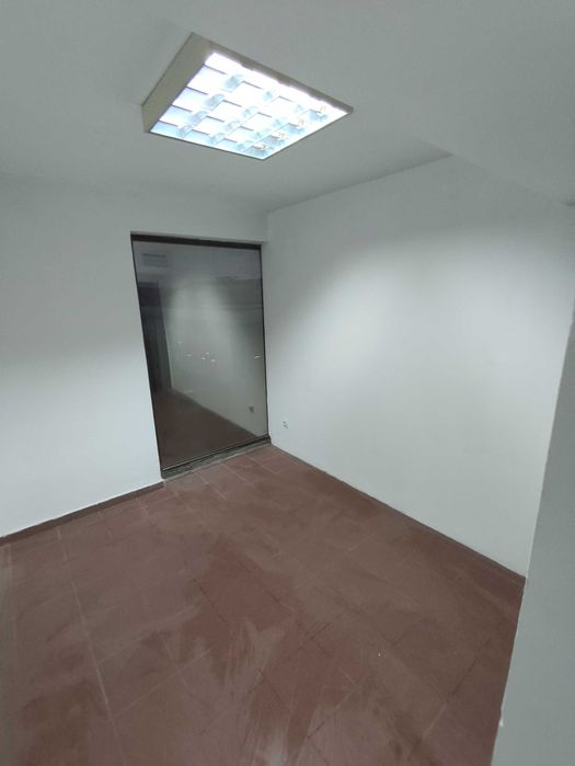 Продавам помещение в идеален център