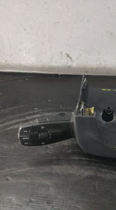 Carcasa volan cu maneta radio seat ibiza 6j 5j0959849 6j0858559