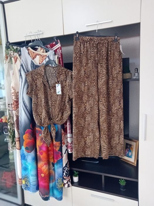 Compleuri și rochițe de damă