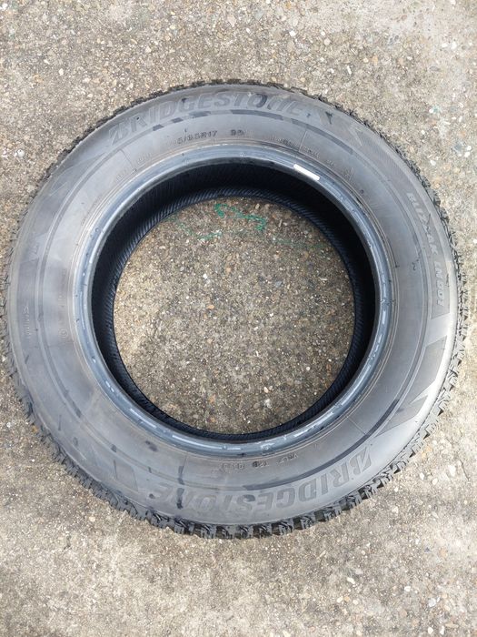 Anvelope de iarnă Bridgestone 215/65 R17