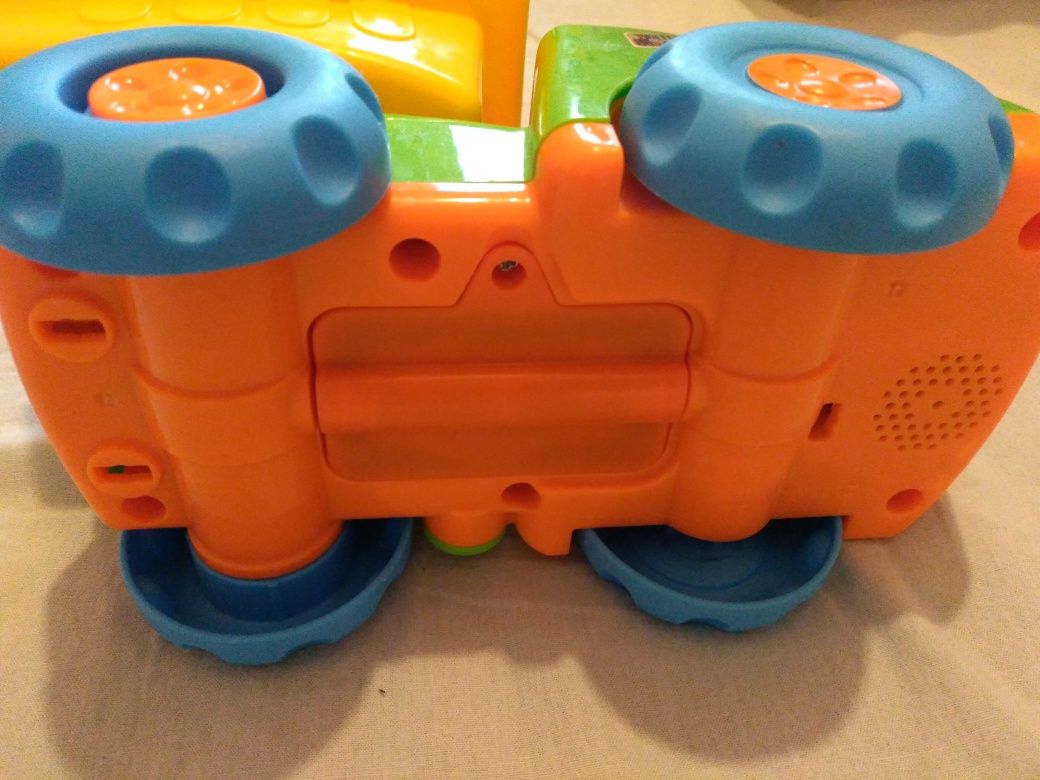 Mașinuța Fisher price