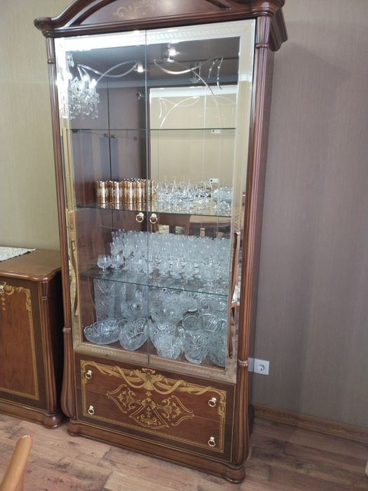 Сервант для гостиной