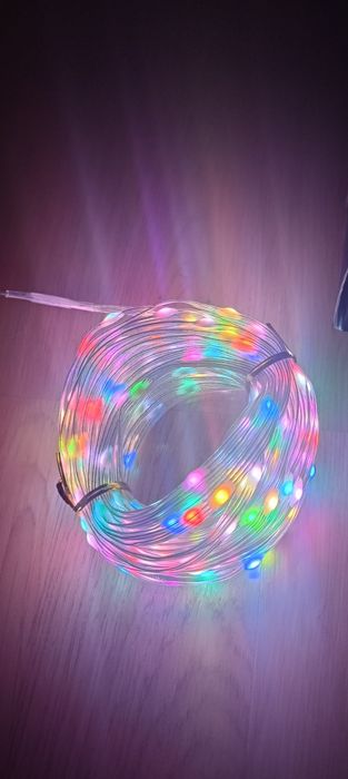 Instalatie LED, bandă RGB cu Bluetooth și aplicatie telefon