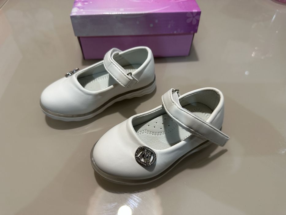 Детски Обувки - 22 номер за момиче