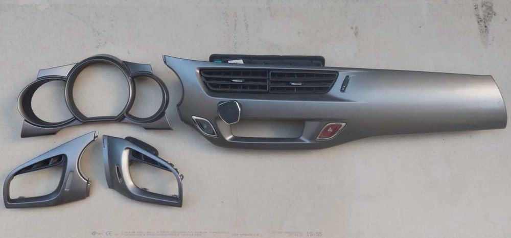 Trimuri, capota aripa bara fata Citroen C3 II