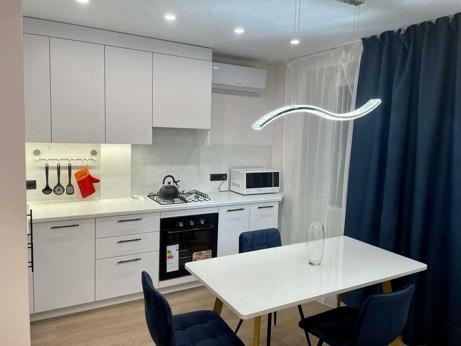 сдается 1 комнатная в центре города Айбек