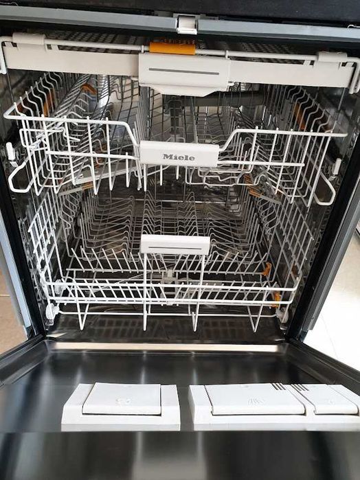 Inox Miele Auto Open QuickPower Wash Съдомиялна - Частично Вграждане