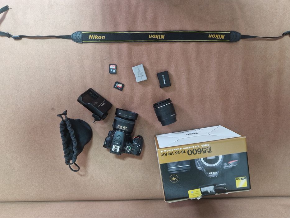 Nikon d5600 18659 cadre, folosit ca back-up.