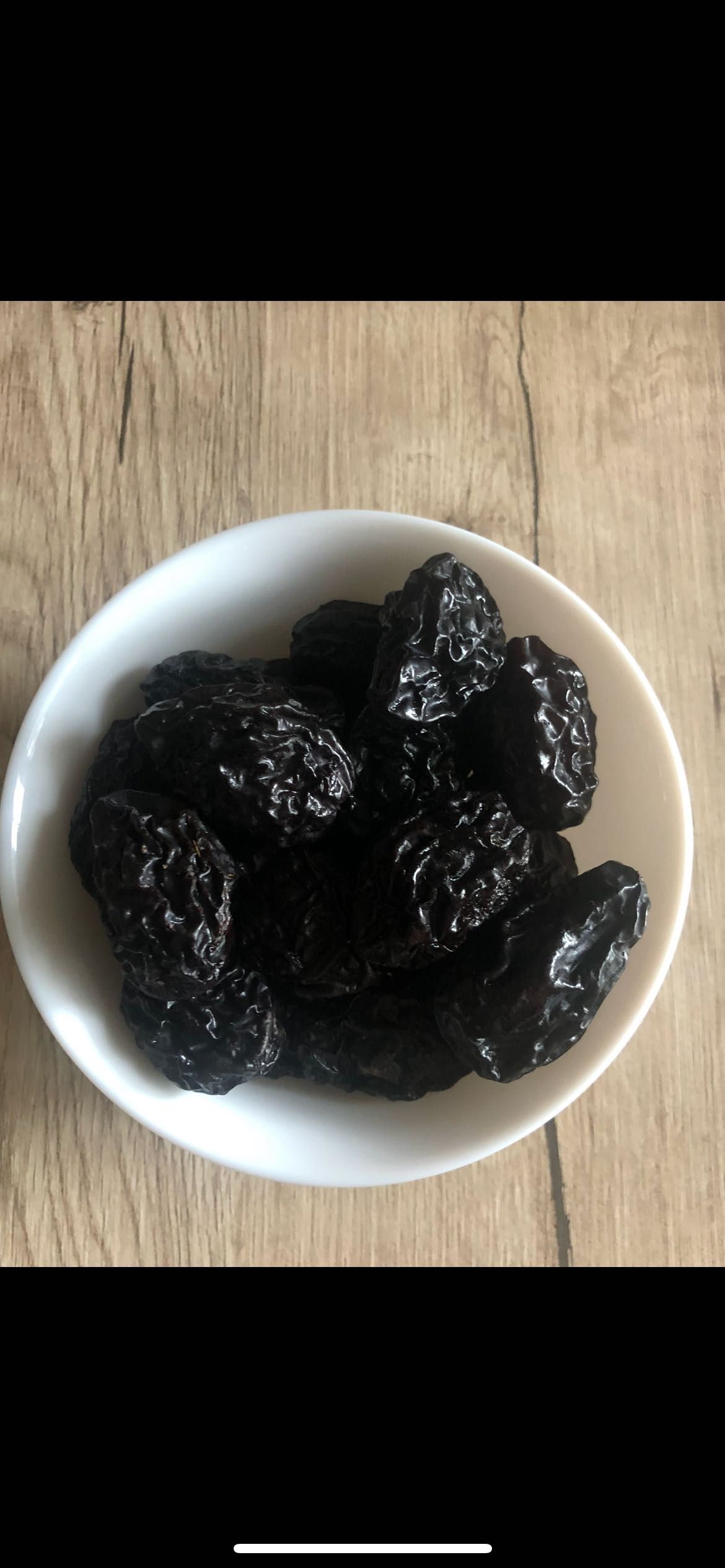 Vând prune uscate d’Agen