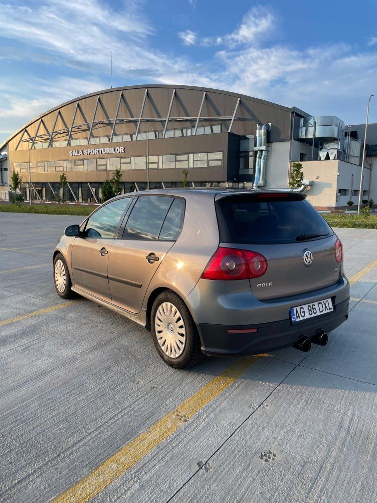 Golf 5 1.9 tdi 105cp