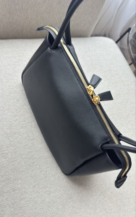 Чанта prada естествена кожа