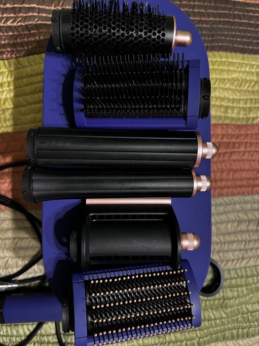 Маша Multistyler Dyson Airwrap HS05 long и дифузер