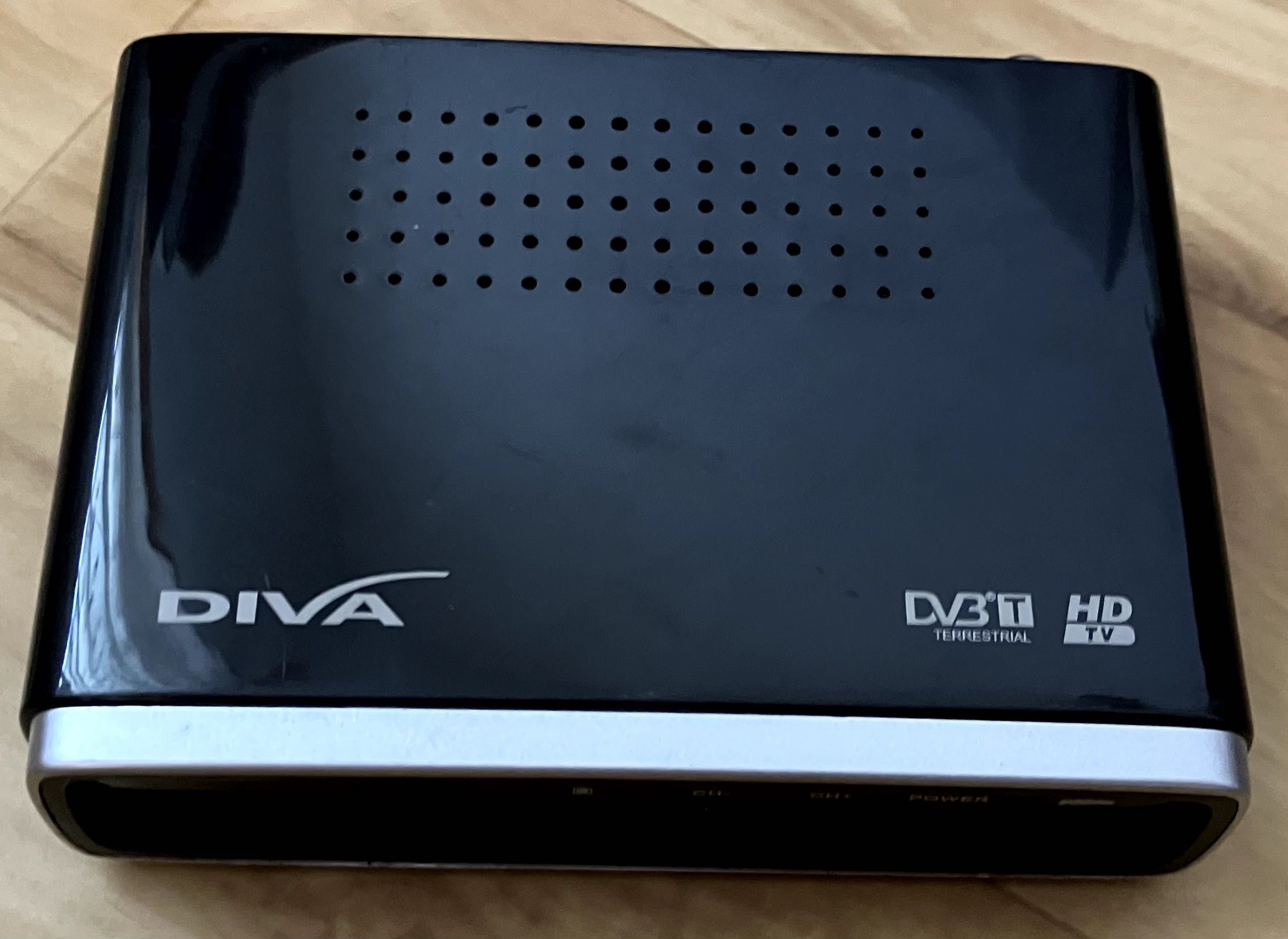 Декодер/Приемник за цифрова ефирна телевизия DIVA DVB-T HD 1405-B