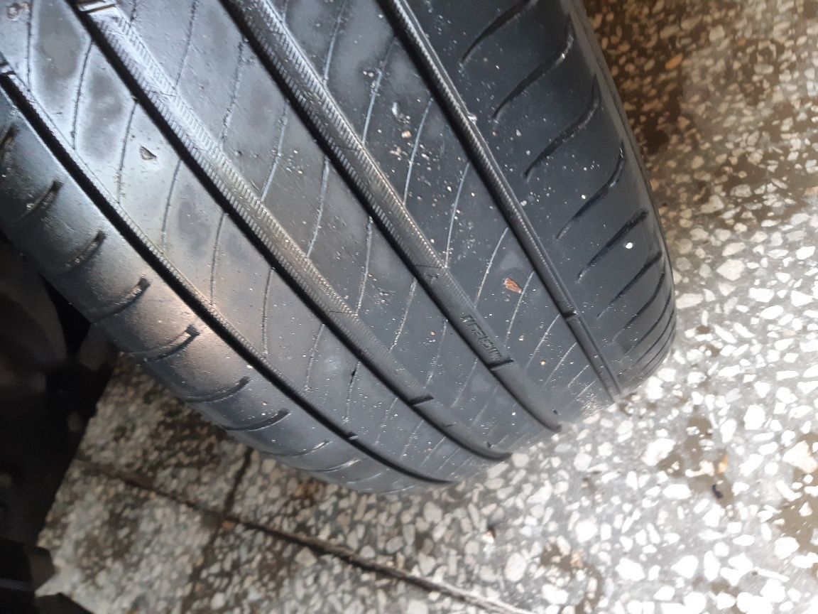 Продам шины Мишлен примасу4  205 55 R16 комплект 4 штук