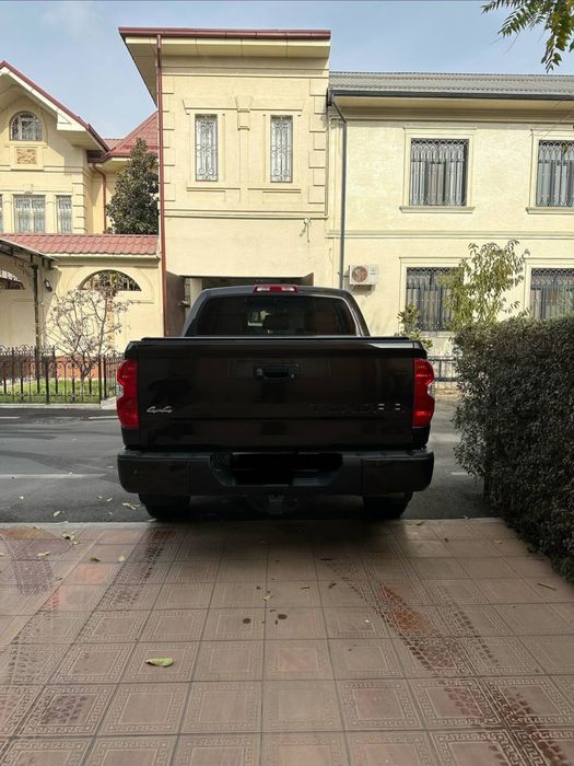 Продается Toyota Tundra 2018 года выпуска Американка
