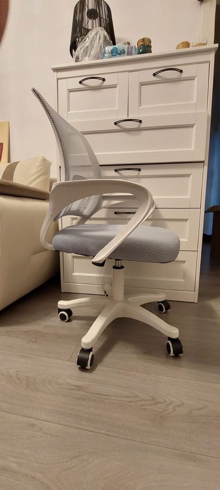 Scaun ergonomic alb-azur cu inaltime reglabila