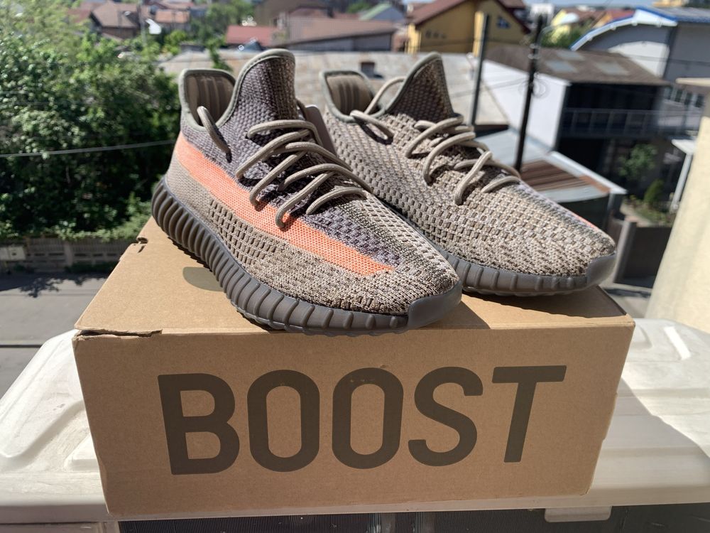 Yeezy 350V2 Ash Stone