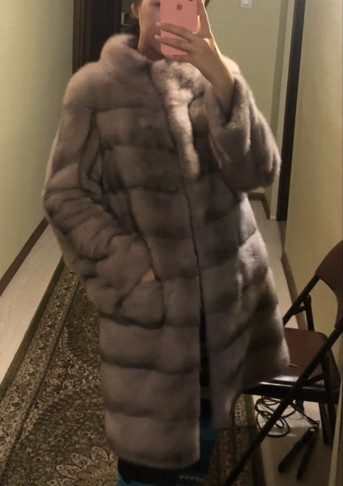 СРОЧНО! Норковая шуба в красивом цвете