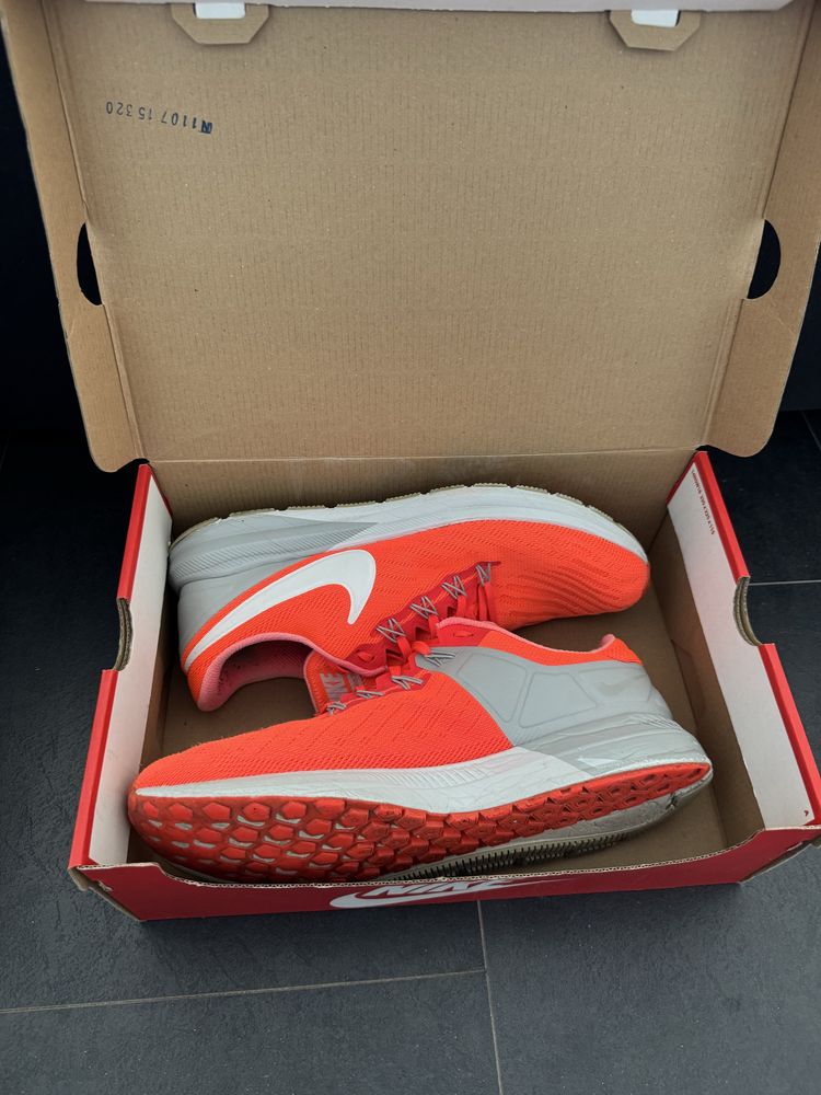 Обувки Nike Zoom Structure 22