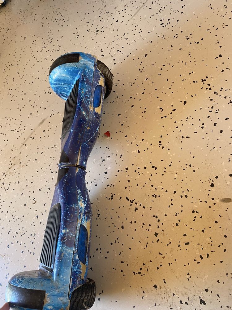Hoverboard electric cu design Galaxy – stare bună