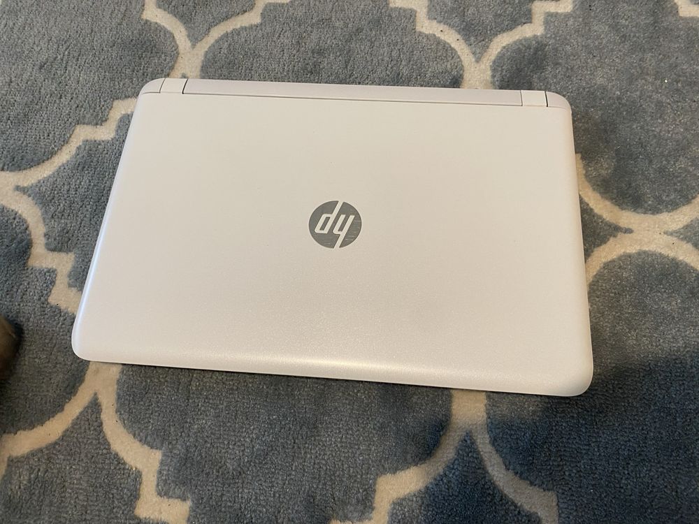 Laptop HP 15.6”  Intel i5(4 CPUs) 2.3 GHz, 16 Gb Ram, SSD 256 Gb,