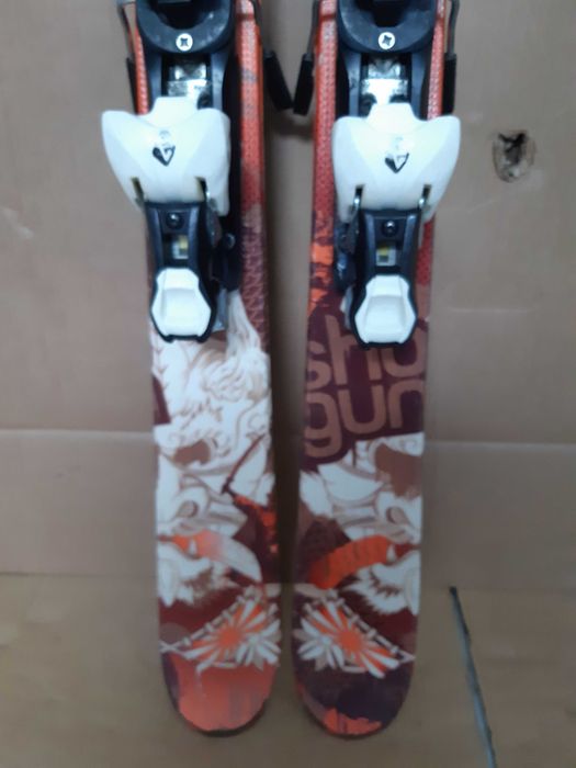 Schiuri freestyle Salomon Shogun Jr 140 cm