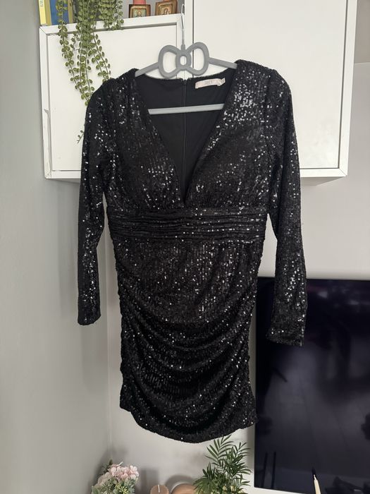 Официална къса рокля с черни пайети Jake*s