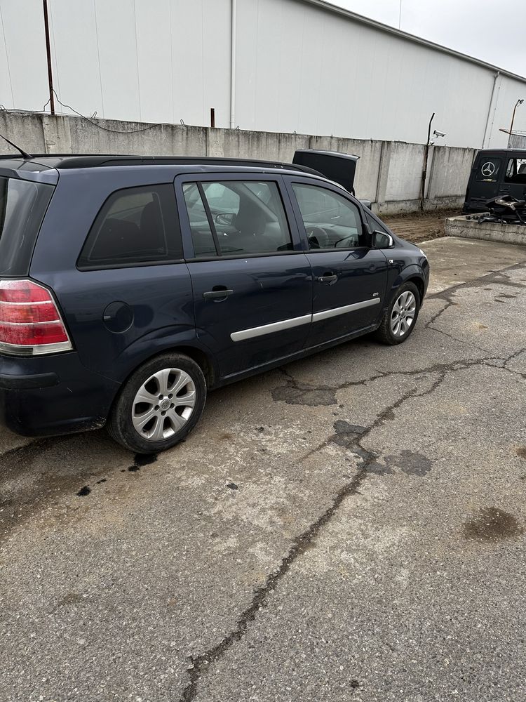 Opel Zafira B 1.6i НА ЧАСТИ!!!