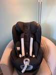 Scaun auto copii Cybex Sirona Zi i-Size Deep Black + isofix