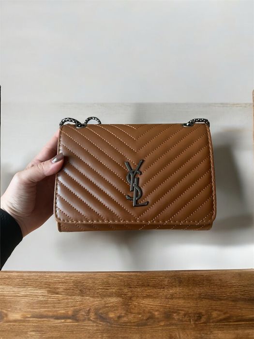 Нова дамска чанта