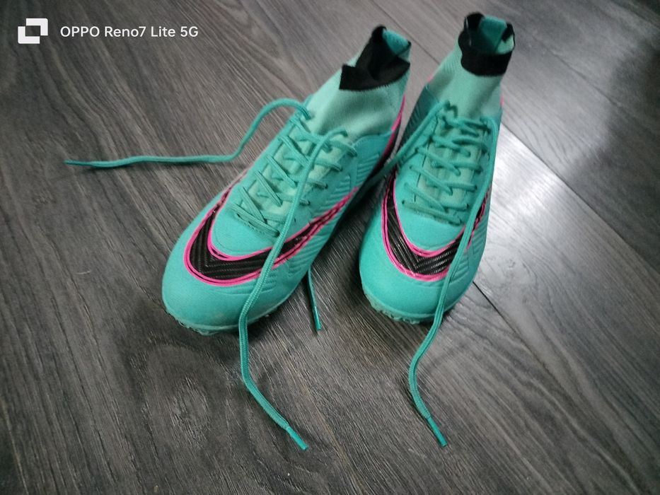 Crampoane de fotbal copii