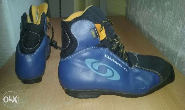 Clapari ski Salomon Iglu, m. 32, stare f. buna