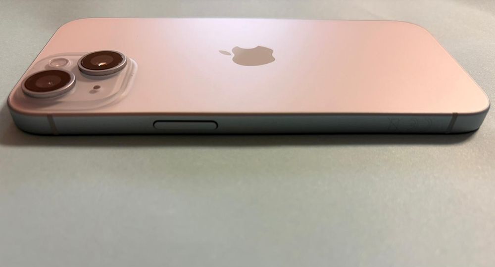 Iphone 15 pink 128gb