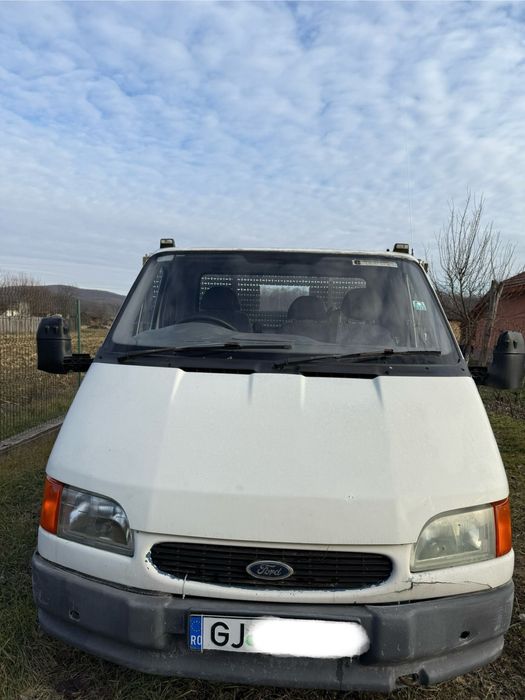 Vând camionetă utilitară ford transit