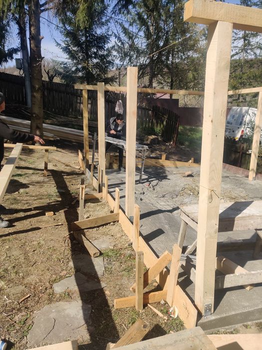 Meseriași executam: