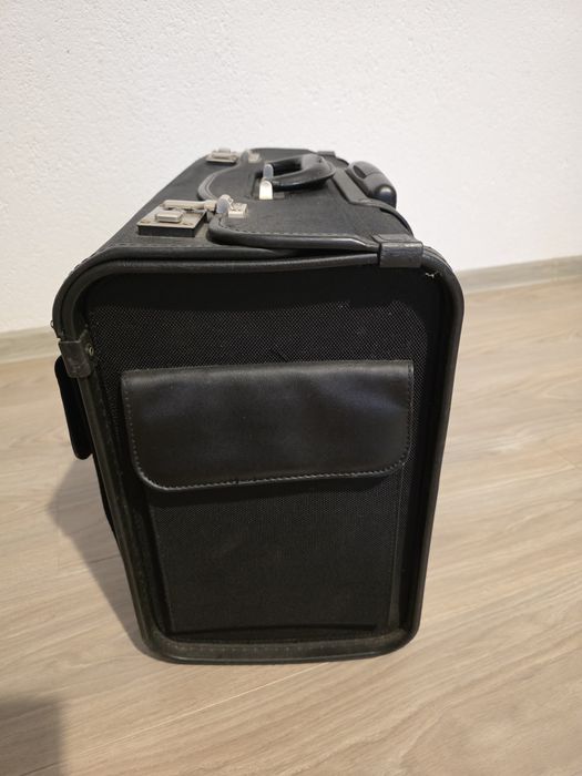 Geanta servieta troler