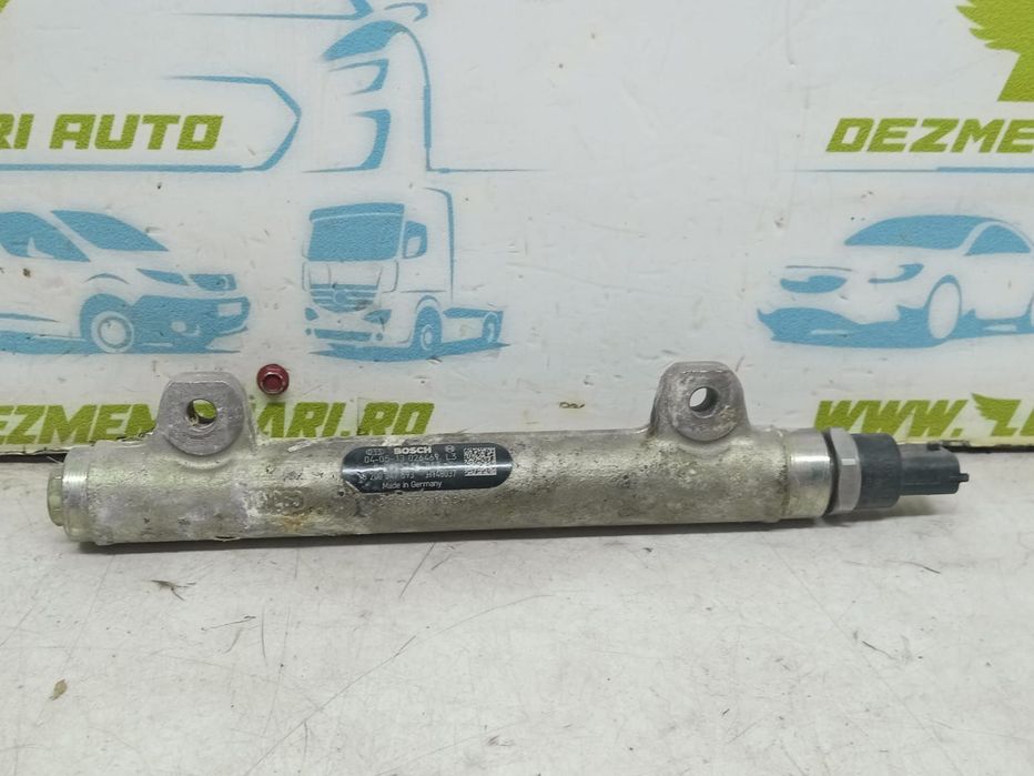 Rampa injectoare 8200347593 2.2 dci g9t702 Opel Movano A [1998 - 2003