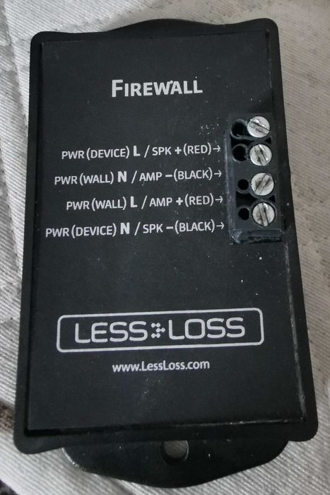 LessLoss Firewall 16X – Modul Filtru/Periere Zgomot Alimentare Curent