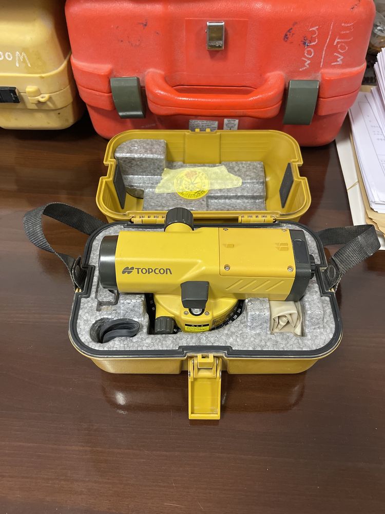Нивелиры / Level topcon